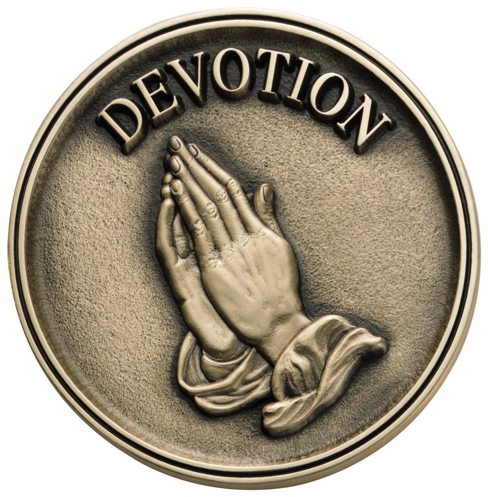 Praying Hands Medallion