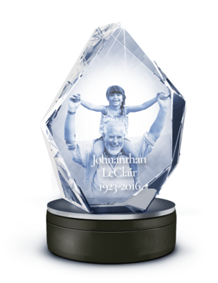 Small Paramount 3D Crystal Tribute