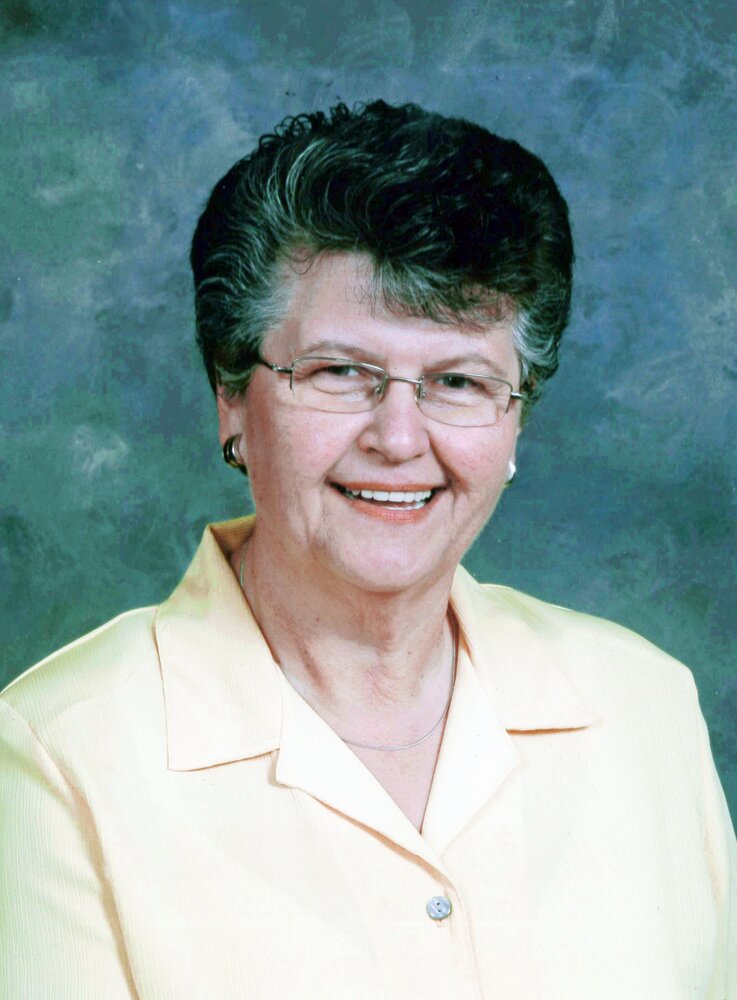 Joyce  McClelland